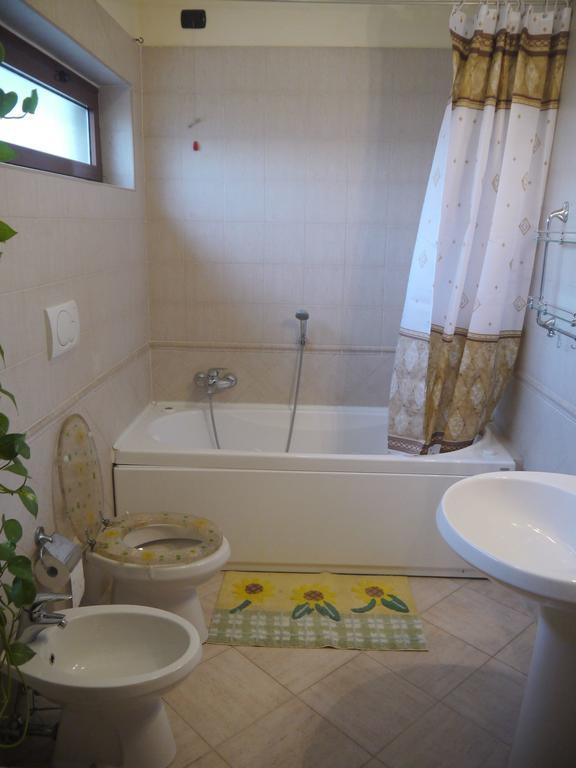 فيوميتشينو B&B Green Home الغرفة الصورة